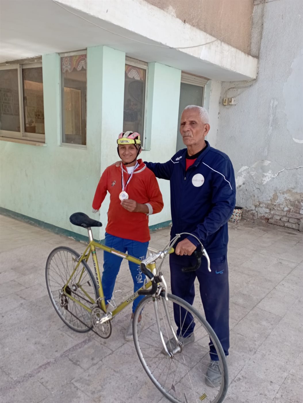 c9f5dc4b-d512-468a-a26a-6a44a6cb39e2