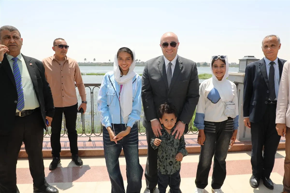 محافظ بني سويف في جولة تفقدية بالممشى السياحي