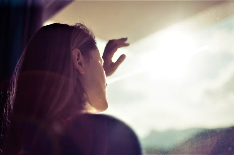 <i>جمالك يبدأ من روتينك</i>.. روتين يومي بسيط للعناية بالبشرة والجسم في كل المواسم