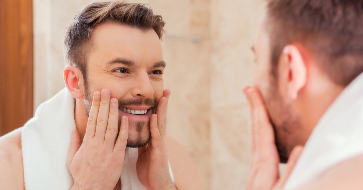 العناية ببشرة الرجل… روتين يومي يحفظ النضارة ويعزز الثقة بالنفس