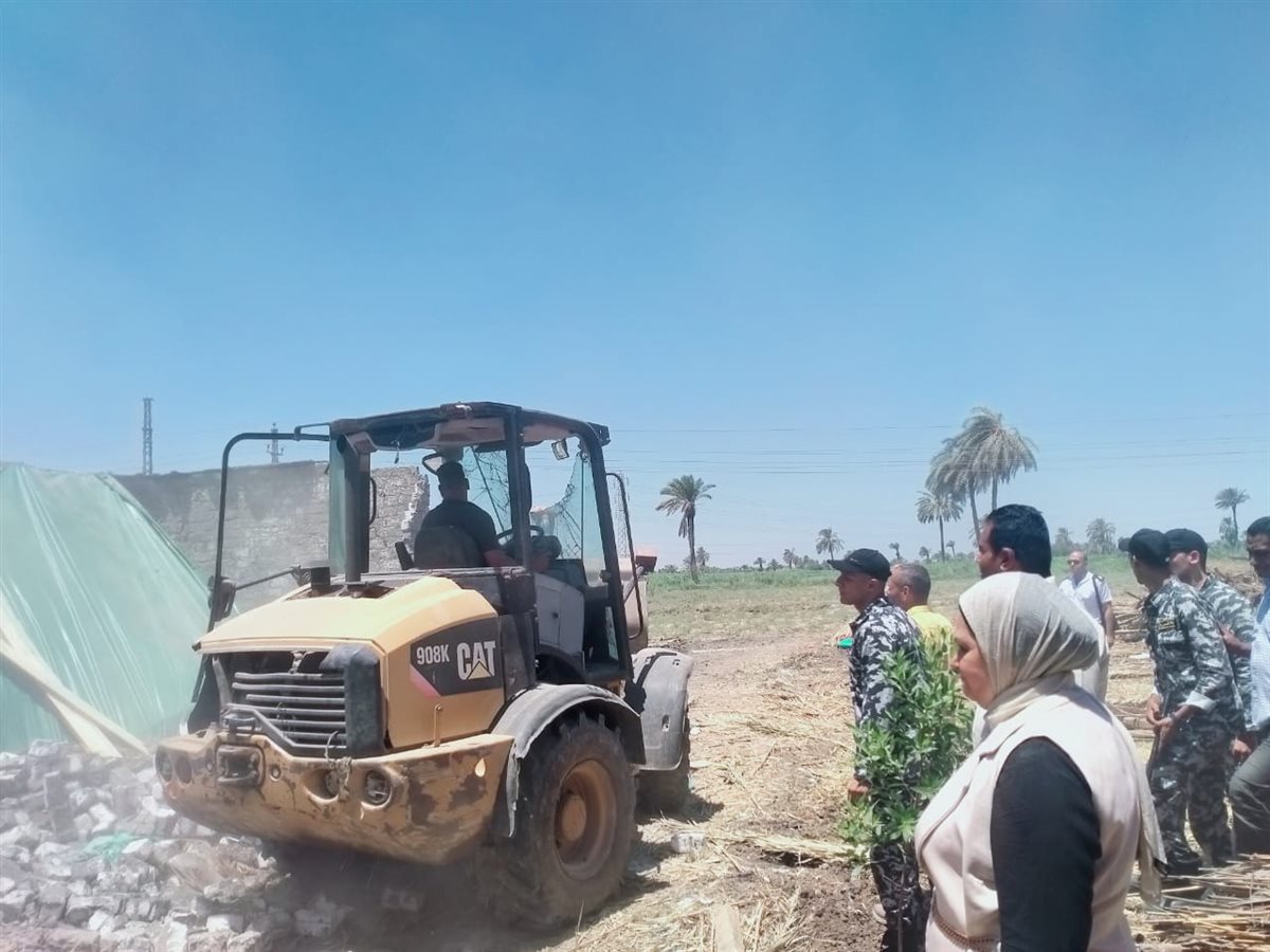 8c410c30-a7ad-402d-83e6-1a9833c5eb80