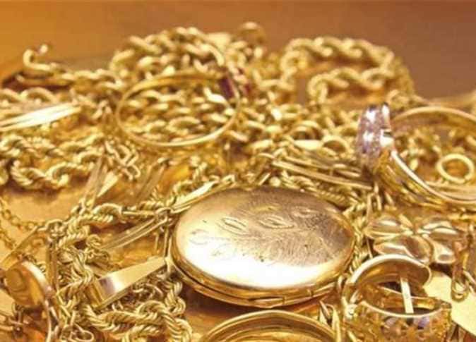 كيف تؤثر أسعار الفائدة الأمريكية على أسعار الذهب في 2025؟.. علاقة معقدة ترسم مستقبل المعدن الأصفر