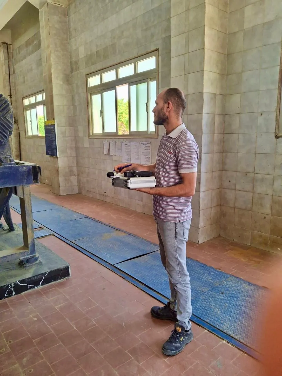 e6be4c4e-87bf-47ce-a633-81e2255fcd13