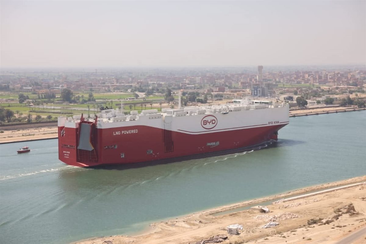 حاملة السيارات العملاقة BYD XI'AN