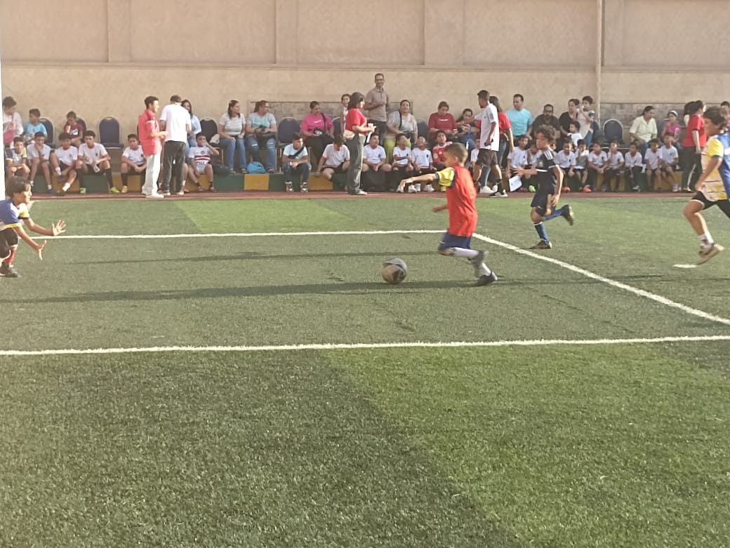 أحد المباريات الاستعراضية 