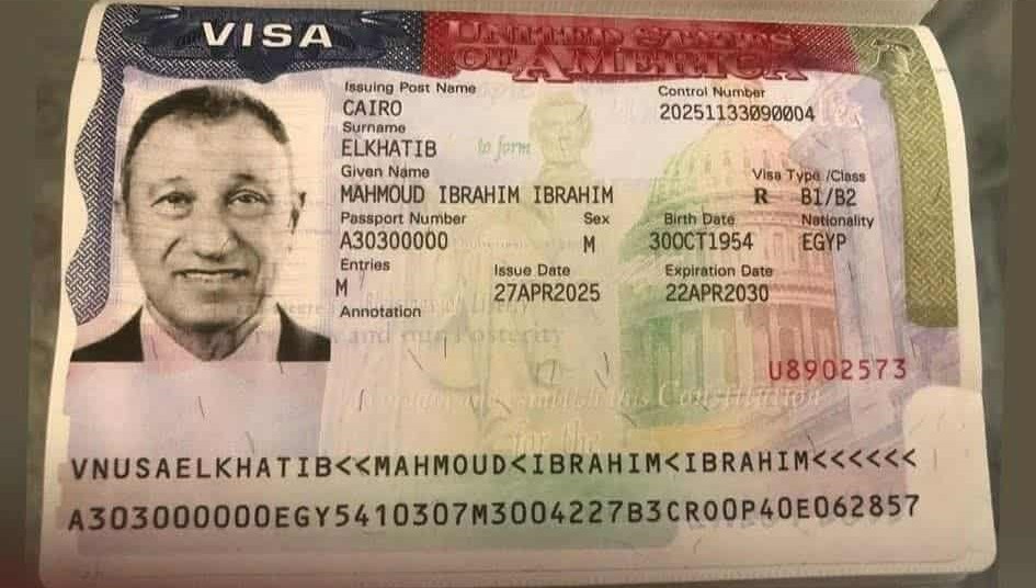 تأشيرة محمود الخطيب رئيس النادي الأهلي