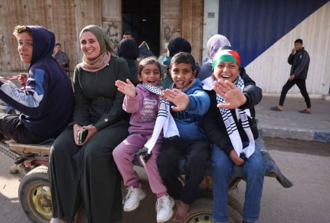 فرحة عارمة بين اطفال غزة