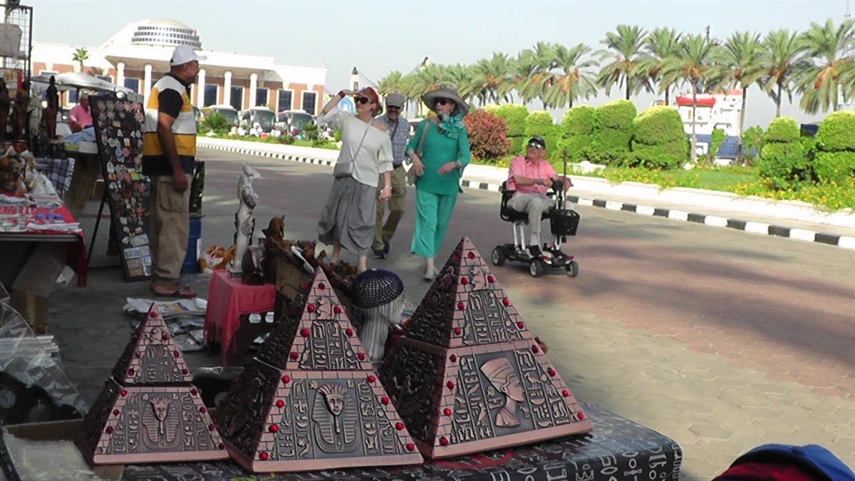 جانب من الزيارة