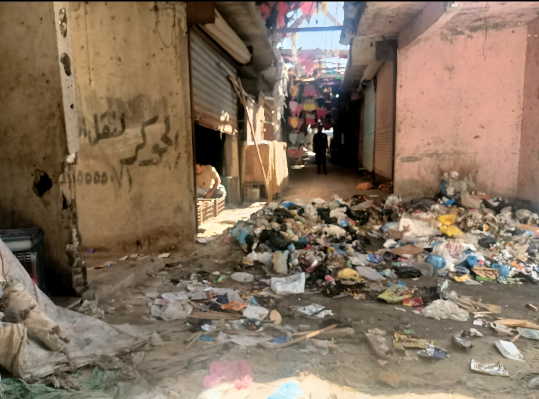 جانب من سوق المعهد الديني بمنطقة العصافرة