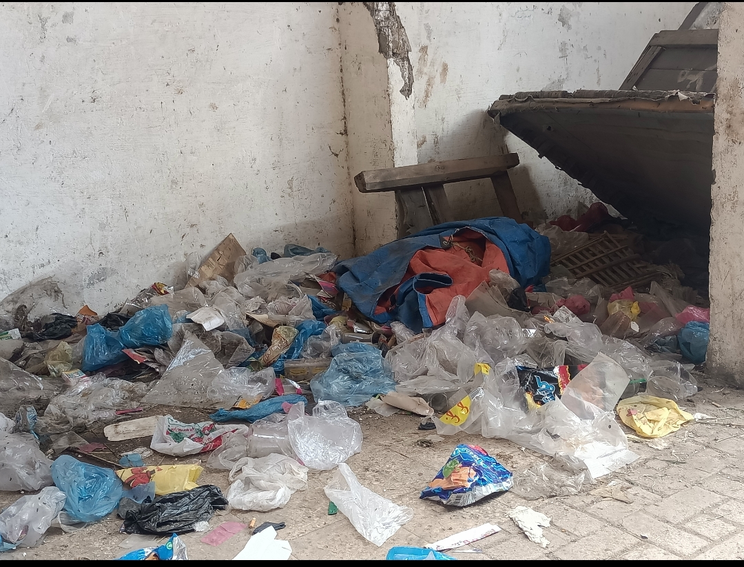 جانب من سوق المعهد الديني بمنطقة العصافرة