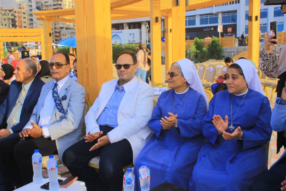 جانب من المهرجان