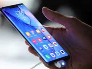 الهاتف في حياة الأطفال والمراهقين.. فائدة أم خطر؟