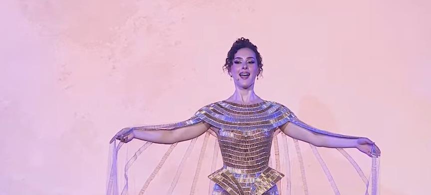 شيرين أحمد طارق تبهر الحضور بصوتها وعروضها في افتتاح المتحف المصري الكبير بحضور الرئيس السيسي