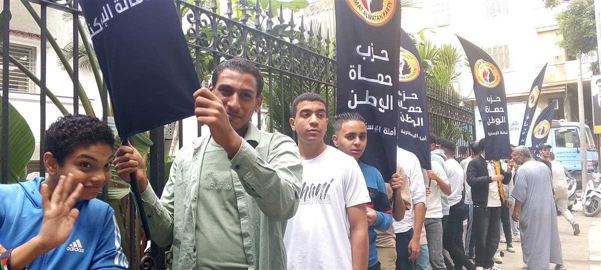 جانب من توافد المواطنين