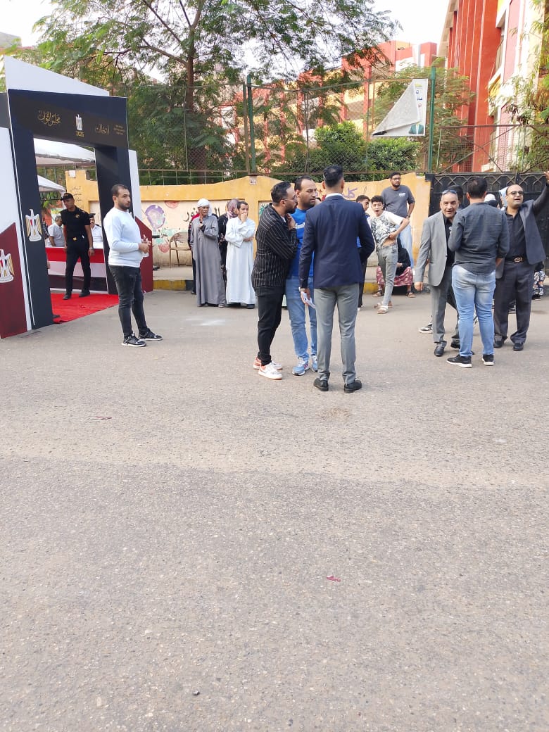 عاجل- إقبال كثيف في أول ساعة للتصويت بانتخابات مجلس النواب بمحافظة الجيزة
