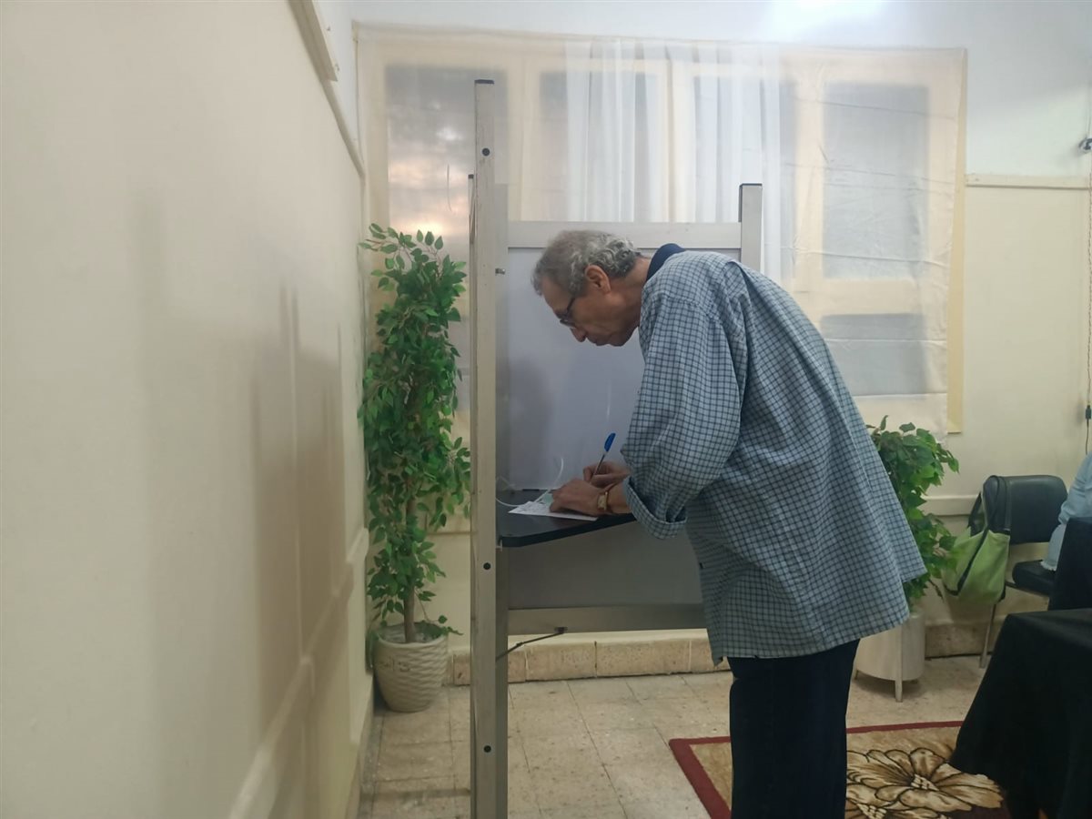 جانب من لجان الاقتراع 