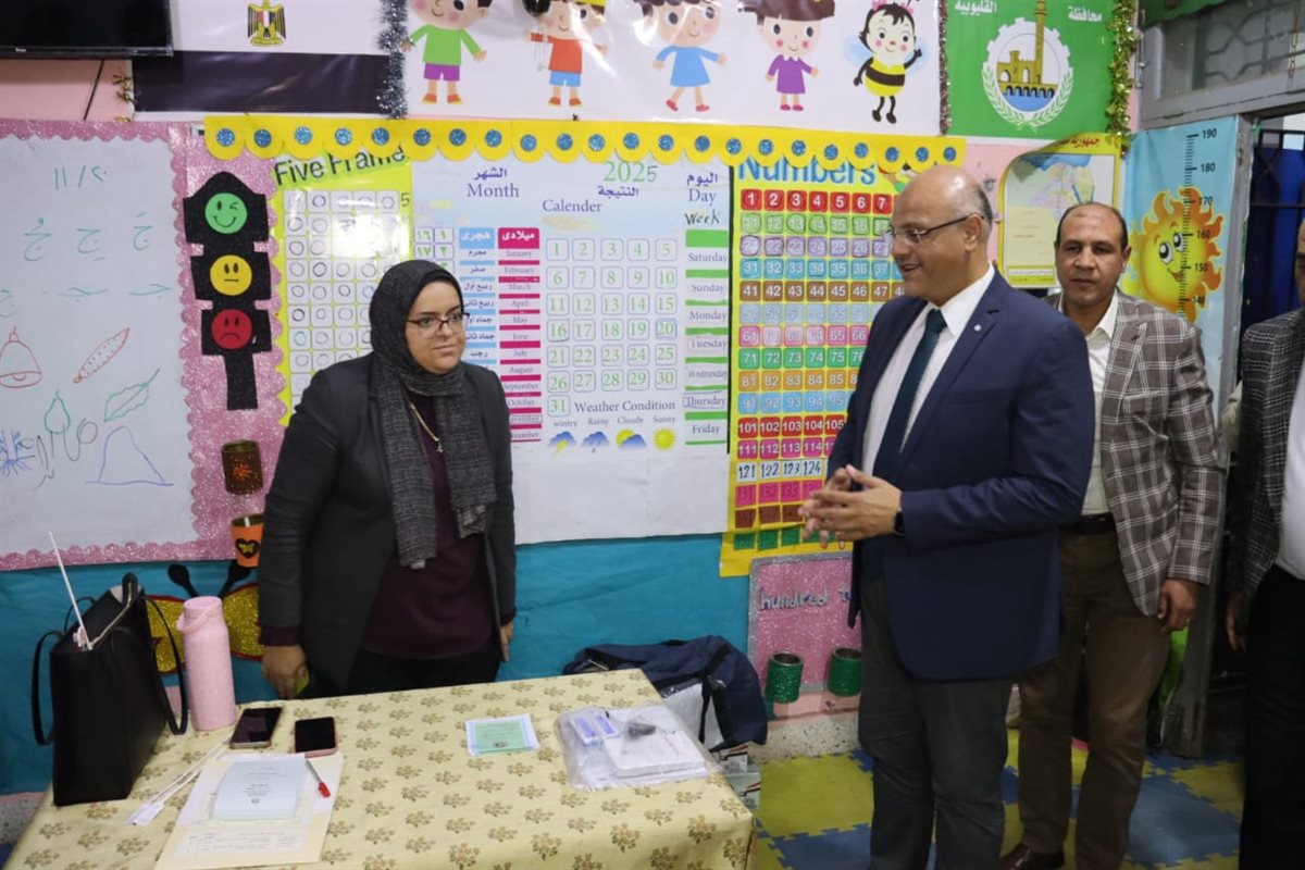 محافظ القليوبية داخل اللجان