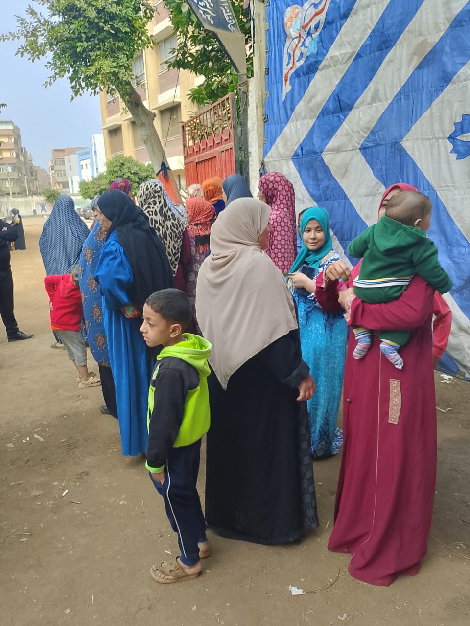 النساء يتصدرون المشهد