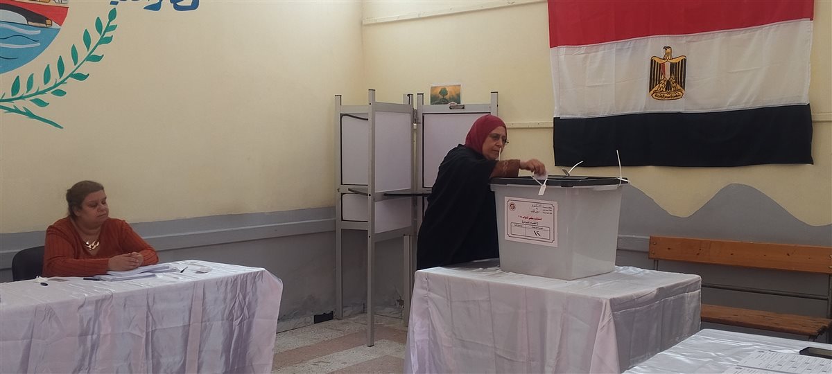 داخل لجنة الاقتراع