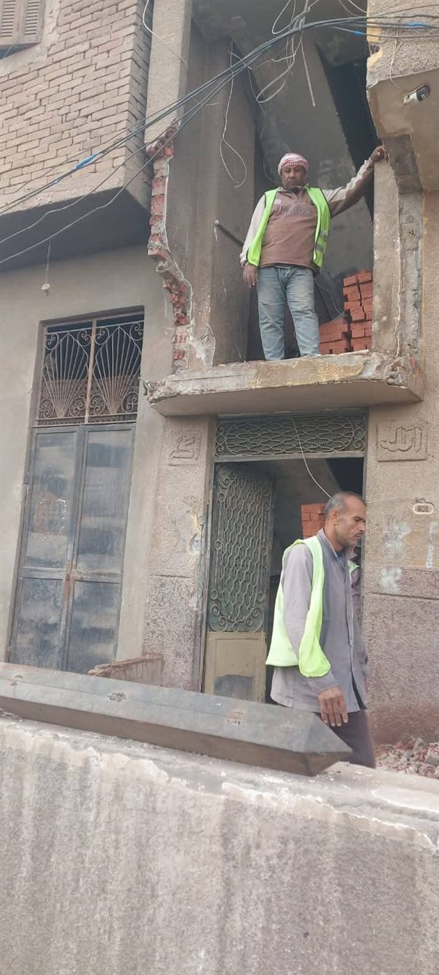 إصلاح المنازل المتضررة