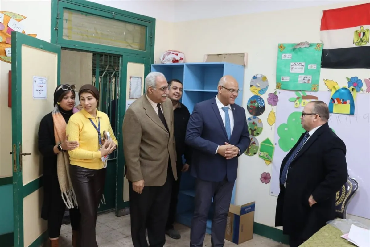 جولة محافظ القليوبية في اللجان