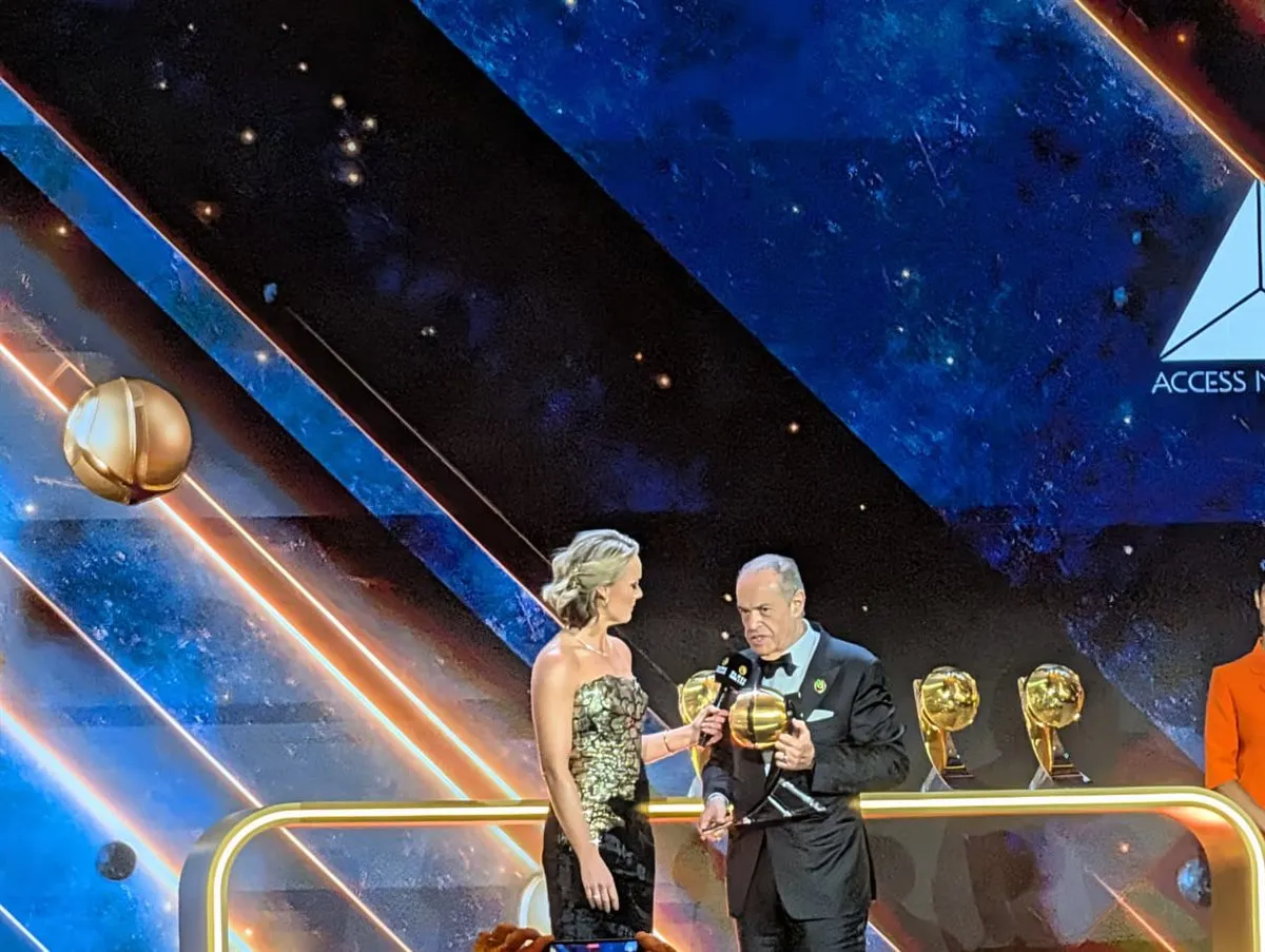 <strong>رايت تو دريم تتربع على عرش الأفضل عالميًا في حفل جوائز Globe Soccer 2025 بدبي</strong>