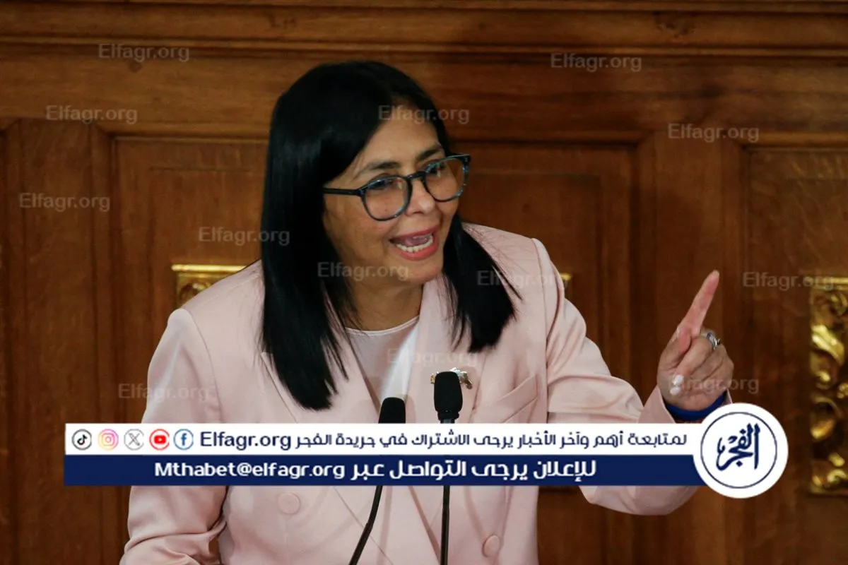 خرجت ديلسي ودريي بتصريحات نارية، وصفت فيها ما جرى بأنه “اختطاف” للرئيس