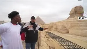 iShowSpeed في مصر.. ماذا يفعل أشهر اليوتيوبرز الأمريكي بين الأهرامات وخان الخليلي؟