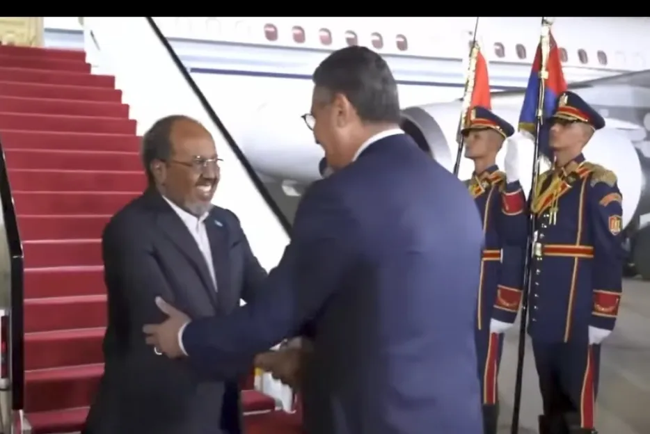 أثناء وصول الرئيس الصومالي إلى القاهرة&nbsp;