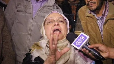 بالفيديو .. سيدة تصرخ أثناء انفجار عقار 