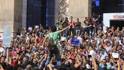 30 صورة ترسم غضب الشارع المصري فى جمعة «الأرض هي العرض»