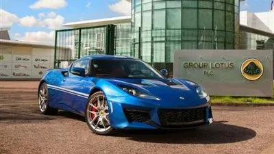 احتفالاً باليوبيل الذهبي.. 