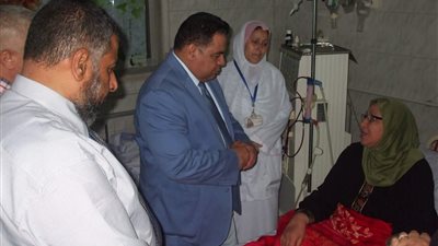 إصابة 12 شخصا إثر حادث اصطدام أتوبيس بسيارة بالشرقية