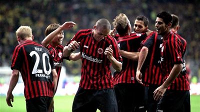 إصابة لاعب فرانكفورت الألماني بالسرطان