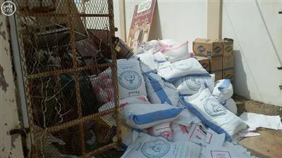 بلدية صامطة تضبط عمالة مخالفة تُعد دقيقاً مغشوشاً