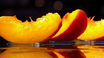 4 فوائد تجميلية لفاكهة الخوخ