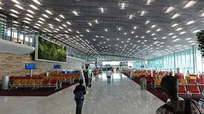 عاجل.. إخلاء مطار شارل ديغول بسبب الإشتباه بجسم غريب