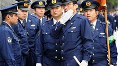 اعتقال أمريكي يعمل بقاعدة عسكرية للاشتباه فى قتله فتاة باليابان 