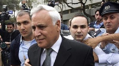 الرئيس الإسرائيلى الأسبق يتقدم بطلب للإستئناف على حُكم رفض الإفراج عنه