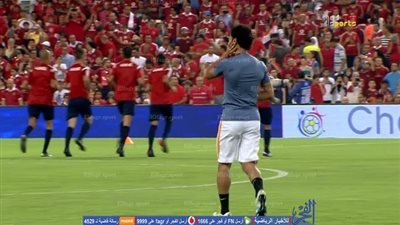 بالفيديو.. جماهير الأهلي تحيي محمد صلاح وتهتف له