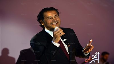 راغب علامة يشعل حفل إطلاق هاتف جديد لإحدى شركات المحمول (صور)