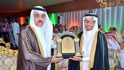 الروضة السعودي يحتفل بصعوده لممتاز اليد