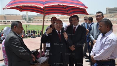 رئيس جامعة المنيا يتفقد الإستعدادات لأسبوع الفتيات الرابع ..(صور)