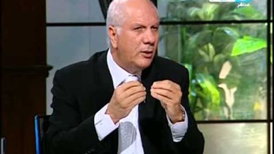 ممدوح الإمام: عملية البحث عن ضحايا الطائرة المصرية معقدة للغاية 