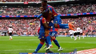 بالفيديو.. كريستال بالاس يلدغ مانشستر يونايتد بالهدف الأول