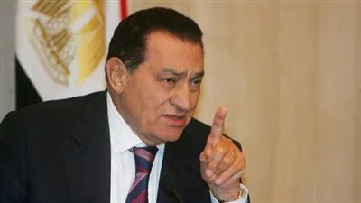 تعليق ناري من مبارك عن ادعاء انتحار قائد الطائرة المصرية المنكوبة (فيديو)