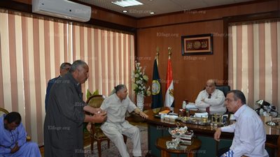 محافظ الدقهلية يوجه بحل مطالب فلاحي 