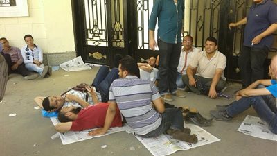 معلمون مغتربون 