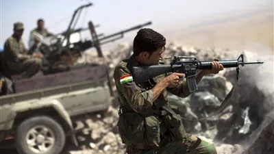 اندبندنت: مقاتلين غرب ينضمون للأكراد في الحرب ضد داعش