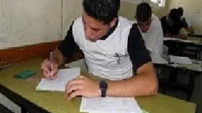 عامل ينتحل صفة طالب لآداء الامتحان بدلا منه في مدرسة بالدقهلية